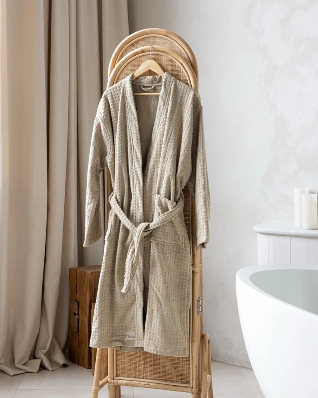 8N4A4158-Edit Large True North - Core - Bathrobe - Image 1