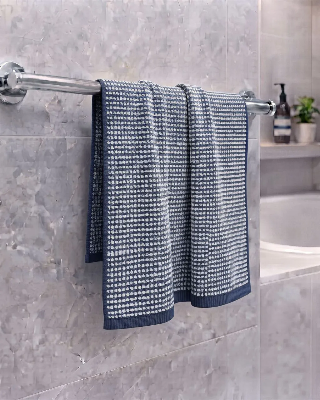 344021-1 Jacquard Semi Bath Towel - Image 1